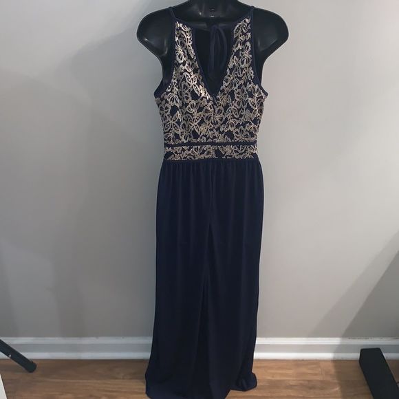 Patterned Formal Maxi Dress - Picture 2 of 3